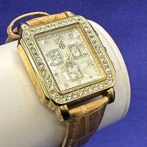 HH Women’s Analog Quartz Watch Crystal Accents. Fresh Battery